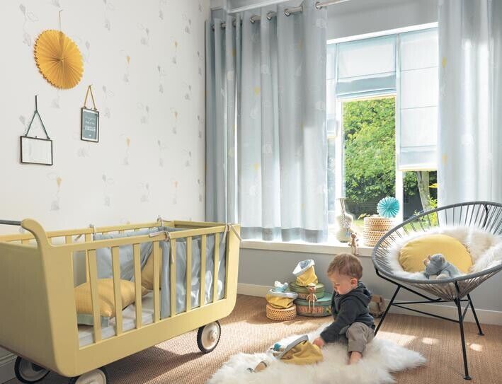 Tapete Elefanten mit bunten Papierdrachen Tiermotiv cremeweiß MLW29736317-36-MLW29736317.1M